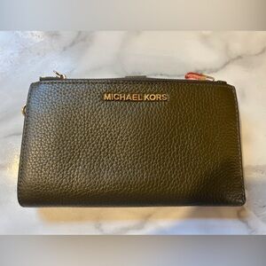MICHAEL KORS Pebbled Double Zip Wallet, Olive/Army Green